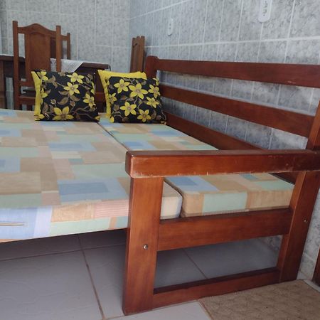 Apartamentos De Ferias Por Temporada Martim De Sa Карагуататуба Номер фото